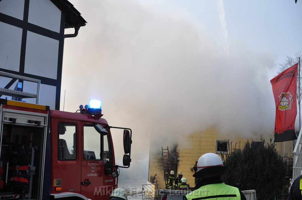 Haus komplett ausgebrannt Leverkusen P07.JPG